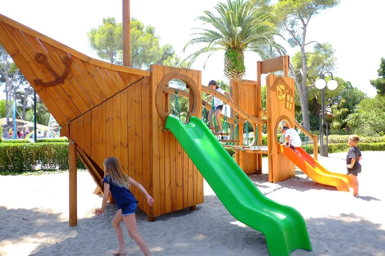Playa Montroig Camping Resort Кемпинг